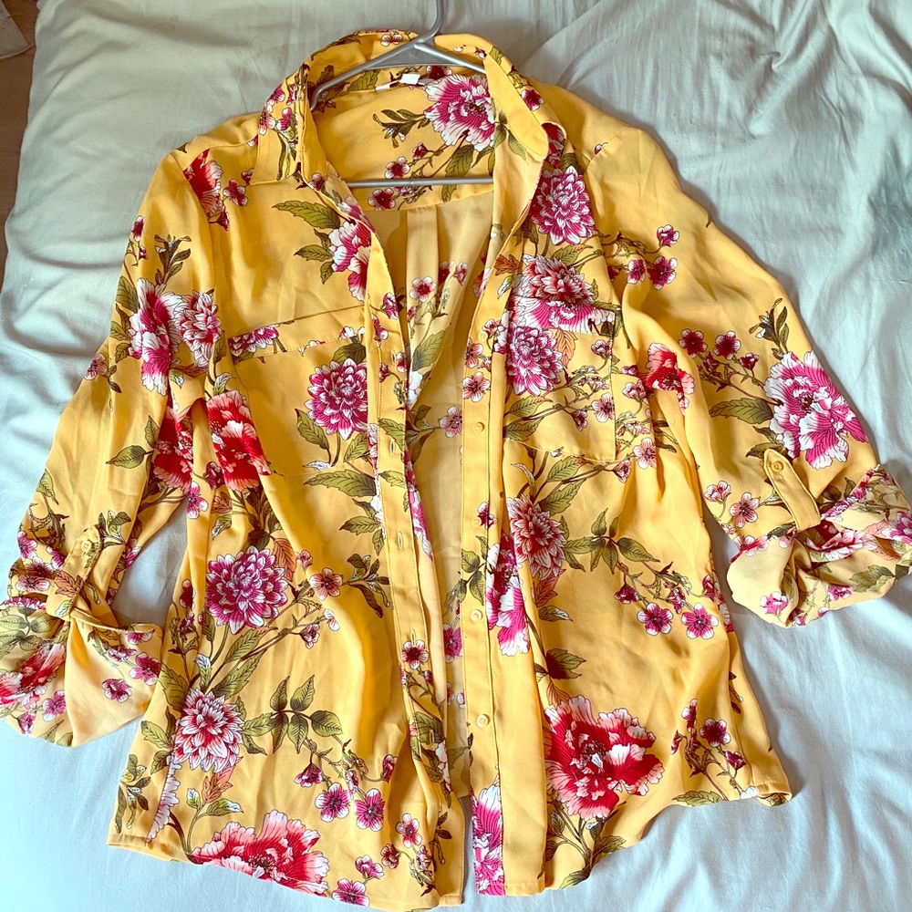 Button Quarter Sleeve Blouse